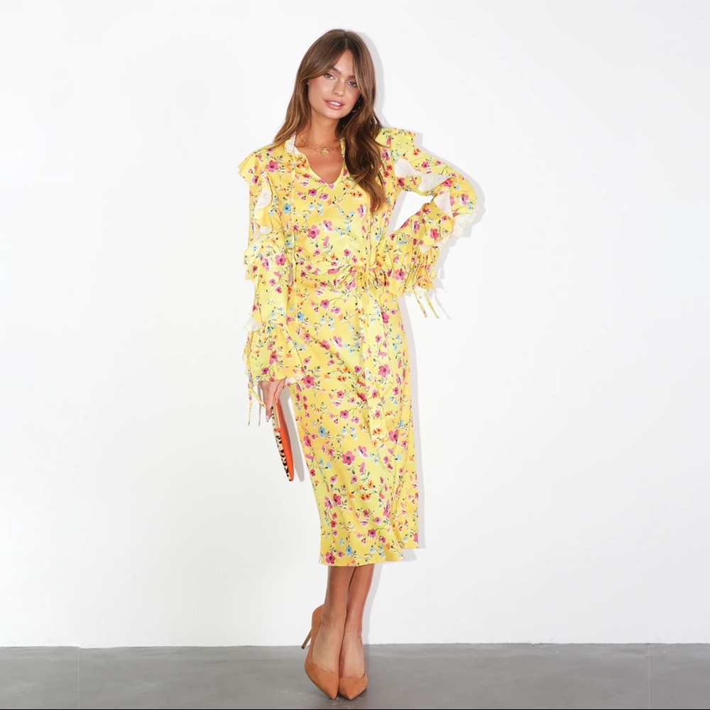 Never Fully Dressed, Yellow Flower Oriental Saint Dress, size US 12